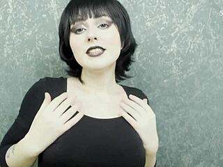 Horny goth Mavis Dracula seduces you to fuck her pussy 😈