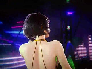 Hot girl twerking in sex video.