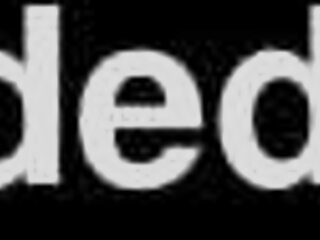 Naomi Alice's Big Clit Spread Wide!