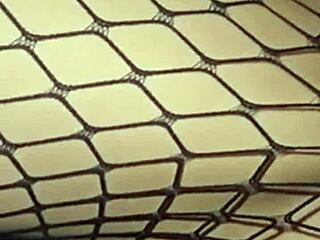 Does this delicate skinny teen give her body to me?