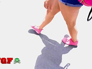 My gf- gabriela lopez twerks her ass while washing her car & makes peter crazy to fuck her