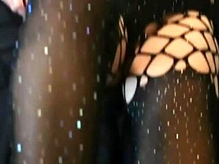 Ali Allure Models For New Lover On Red