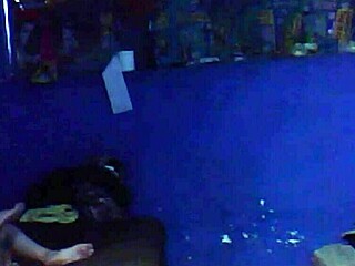 despu�s de la fiesta me escap� de casa para irme a follar al vecino