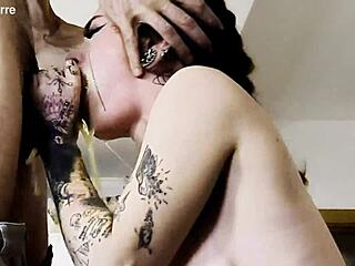 Malafalda가 극단적인 페이스퍽과 토사물 페이셜, 하드코어 룸메이트 파괴