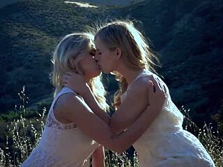 scarlet red and jillian janson bang wild in the woods