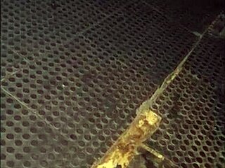 Cuckold miang bawa isteri ke pawagam lucah untuk hentam dengan orang asing.