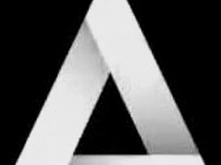 गॉर्जियस डेफनी क्लाइड को पियानो पर बड़े लंड से गांड फोड़ी जाती है!