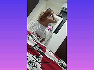 hablando de las locuras que pasan en el mundo con mi esposa luego me lo chupa