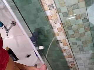 Look at Paloma Veiga cumming and showing her beautiful 24cm cock!