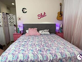 thick redhead curvy mary loves cuckold with wet pussy!