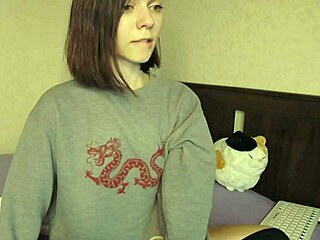 Watch teen 18+ girlfriend fap her wet slit.