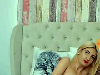 Louiseivyx Camshow Teases Big Tits and Ass