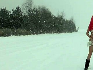 Let's cool down in the garden with some outdoor fun and shaved legs