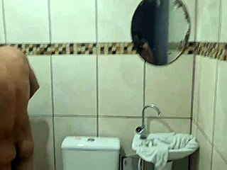 Aventuras do casal mattos - estava metendo sem camisinha parou a grava��o pra colocar a camisinha pra nao gozar rapido!