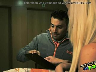 Latina En Webcam Da Mamada Y Muestra Coño