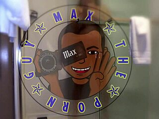 O turns off the lights in the room