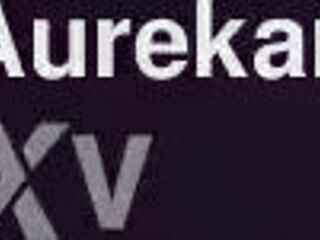 恋物金发女郎面对肛门破坏，用假阳具和奶油派爆炸