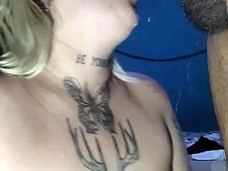 她爱口交和肛交，怎么享受！