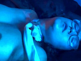 I crave pussy and feet attention as a slave