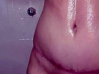 i watch carol maserati enjoy her brazilian bath with tattoos.