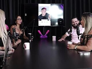 Juli Figueir� Matches Felipe Larrossa On Tinder