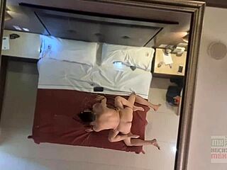 Moja obľúbená milf Pam Mexicana šuká ako hotwife v swinger živote