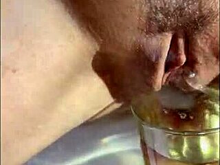 Missspisss Update 12 - Kompilacija lulanja udari na trdo v zunanjih tuš scenah