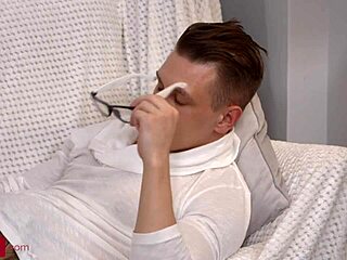 Thea Lun Takes Anal From Boyfriend