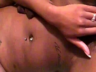 她现在就需要那个老头的鸡巴！