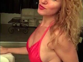 Watch me flash in public