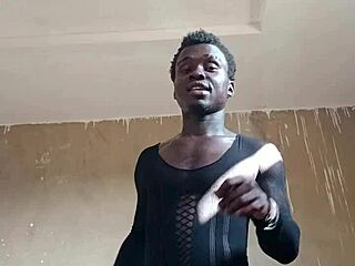 Kwameoppong65 dances with big cock heating the day