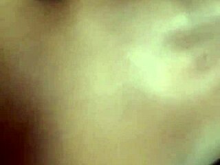 A kedvenc cougar-om Nia visszajött.