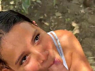 Blowjob outside pillada torbe