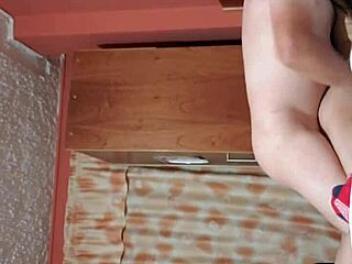 老公不在家猛肛邻居骚妻