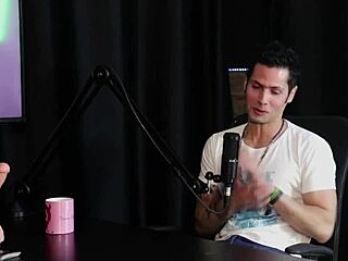 depois da pandemia buscou um trabalho alternativo a diferenca da criacao para o porno e a aceitacao de sua familia - jow jow sheer red