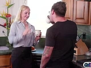 Spoiled brat wants to fuck her new big tits stepmom with kissing and face sitting