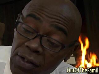 Amateur receives facial jizz from stepdad