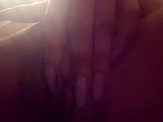 Check out this pretty ebony pussy solo fingering her big clit 😍