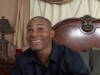 Morgan Ray Fucked At Bed By Muscle Boy