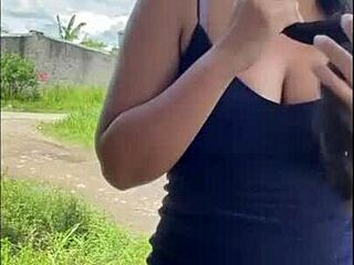 offering cash to venezuelan for public fun outdoors