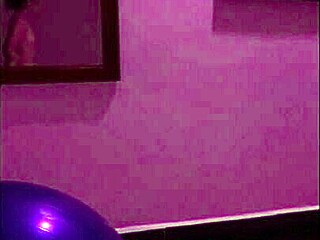 ¡Fóllate a Esa Camboyana en el Hotel para Nuestra Sex Tape!