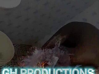 نكت الشرموطة النحيفة جامد في الدوش نيك نحيفة