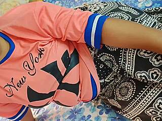 Hell Yeah! Cheating Desi Girlfriend Bares All In Hotel!