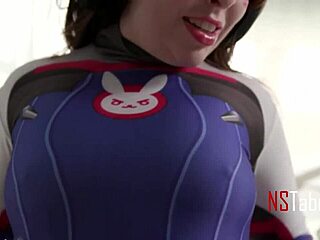 Teen Licks Swollen Cocks In Cosplay