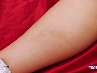 Super hot brunette teen 18+