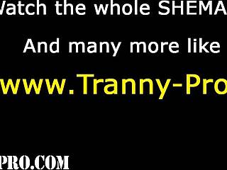 Ледибой жёстко долбит тугую попку парня