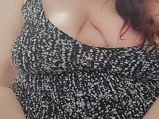 Natasha Moneta's Big BBW Body Pees in Fetish Scene