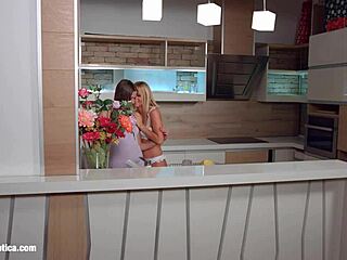 my kitchen love with friends