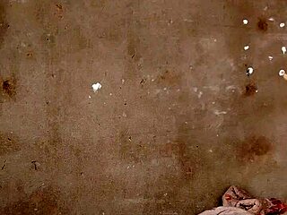 Sweet ebony girl getting fucked and cumshot in African porn