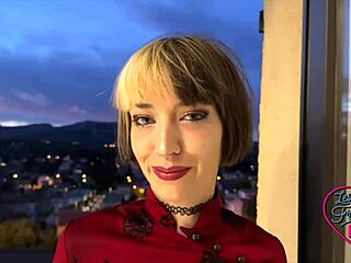 I want that double penetration with the young slut in lingerie.